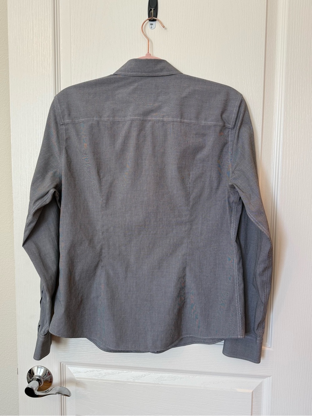 Brooks Brothers Black and White Non-Iron Stretch Women's Button-Down Shirt - Picture 5 of 8